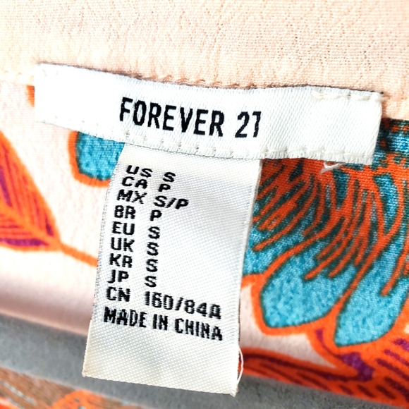 Forever 21 Floral spring long coverall shawl robe. Size small. - Picture 3 of 5